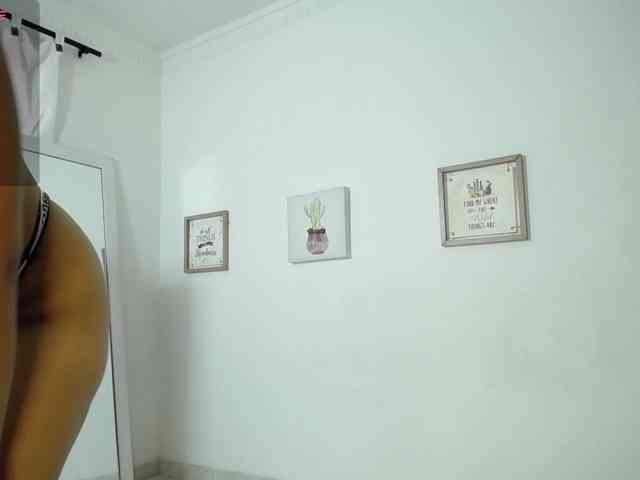 VALERYY-ROSE Live Webcam on BongaCams