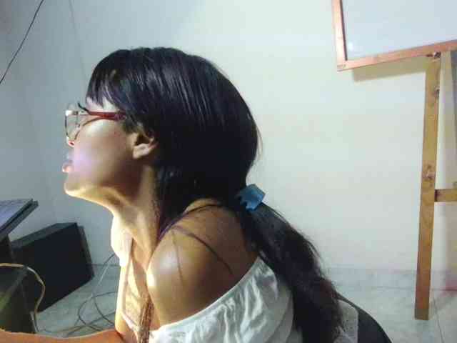 VALERYY-ROSE webcam