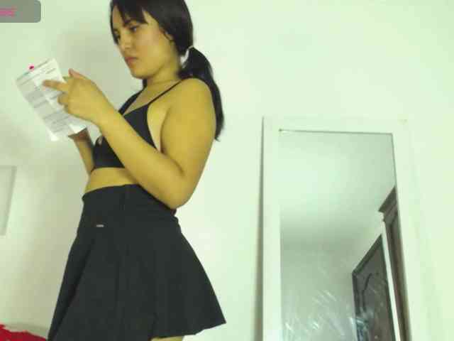 VALERYY-ROSE webcam