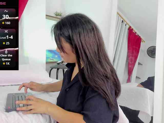 VALERYY-ROSE webcam