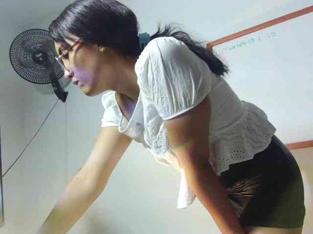 VALERYY-ROSE webcam