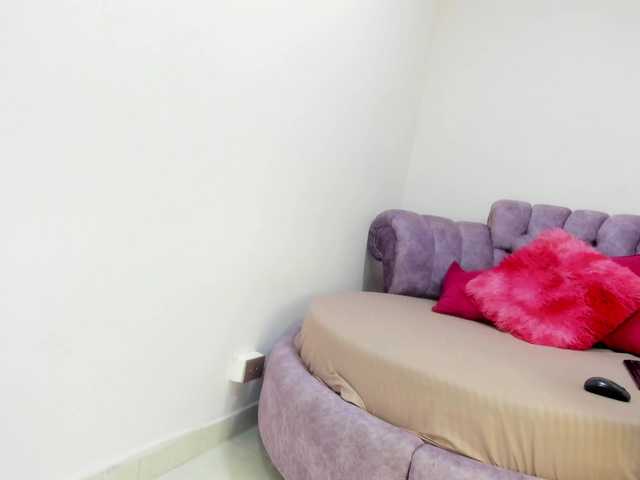  Mia-Spencer chat room