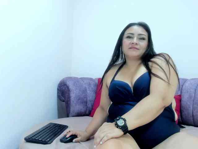 free chat Mia-Spencer