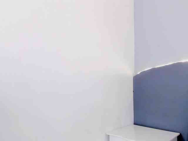 Scarlet-coleman webcam