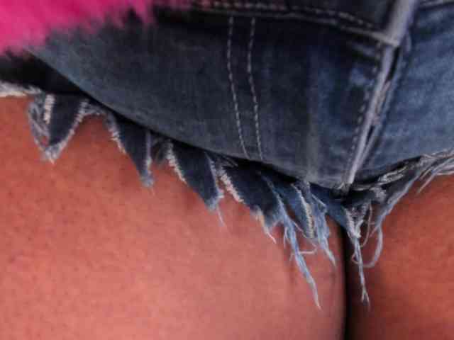 Scarlet-coleman webcam