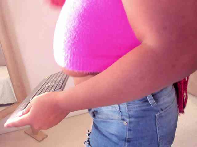 Scarlet-coleman webcam