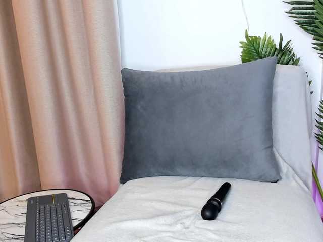 Eire-Spencer's BongaCams show and profile