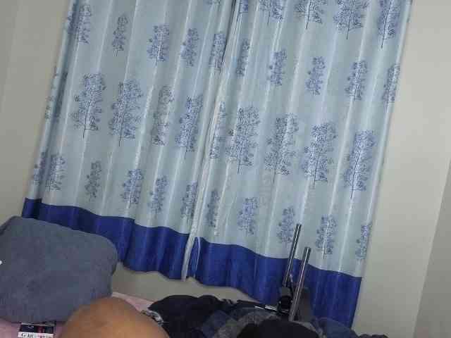 Creamysquirtera webcam