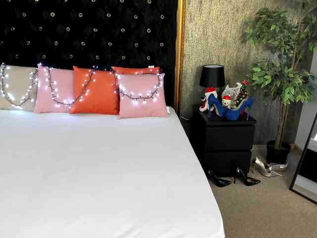 AnneMarieJones webcam