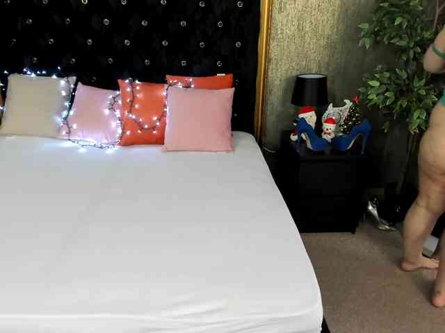AnneMarieJones webcam