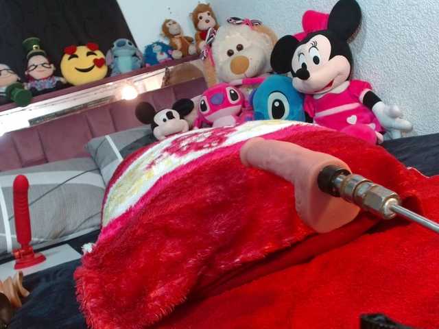 Karolcoott's BongaCams show and profile