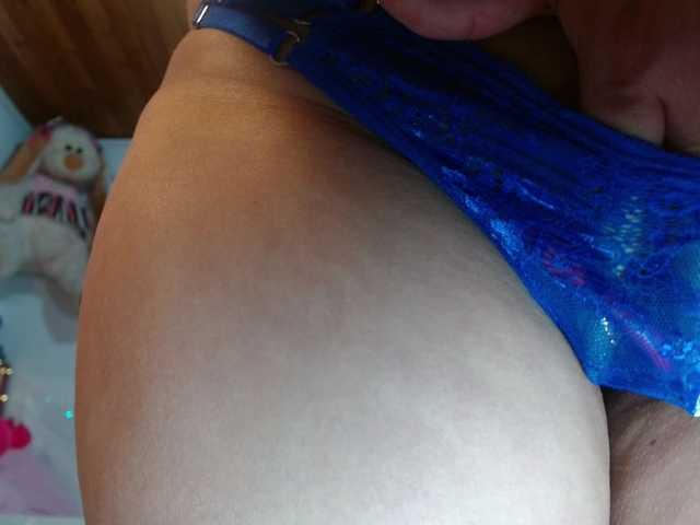 Karolcoott's BongaCams show and profile