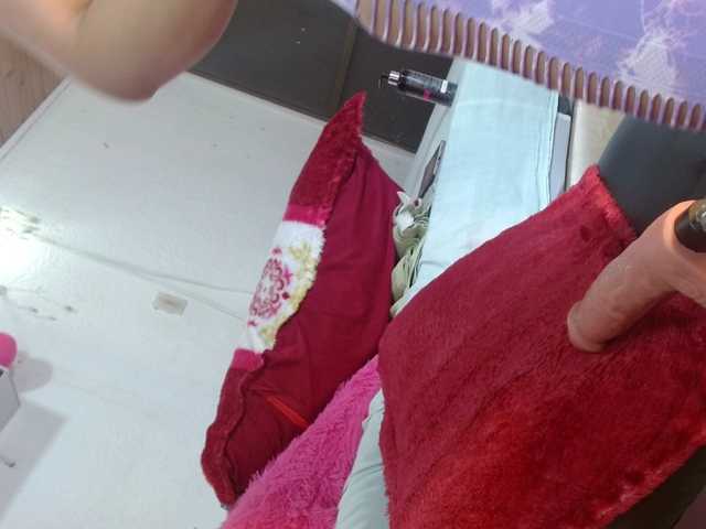 Karolcoott's BongaCams show and profile