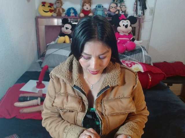 Karolcoott from BongaCams