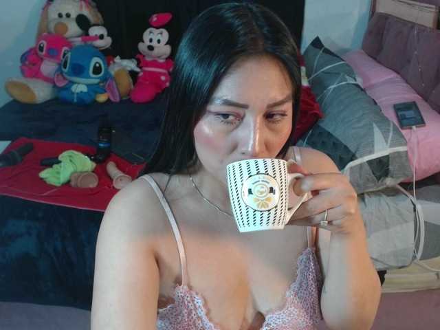 Karolcoott's BongaCams show and profile