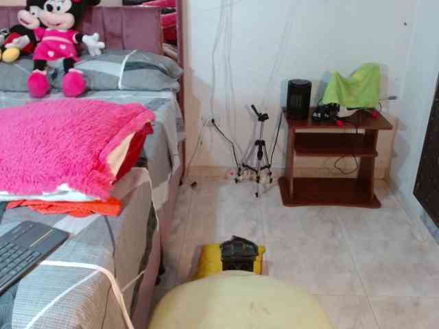 Karolcoott webcam
