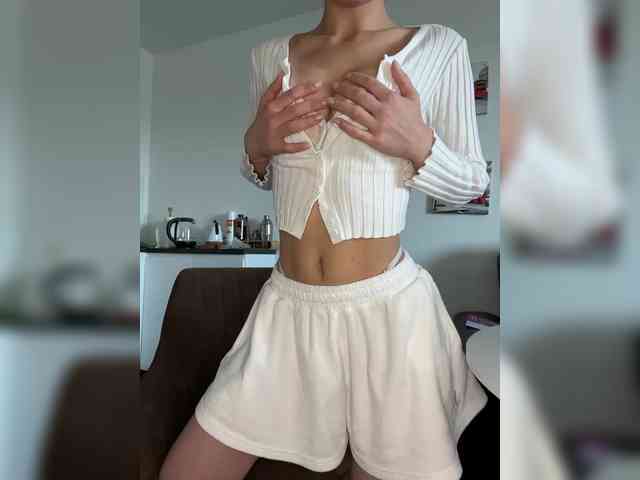babegirl webcam