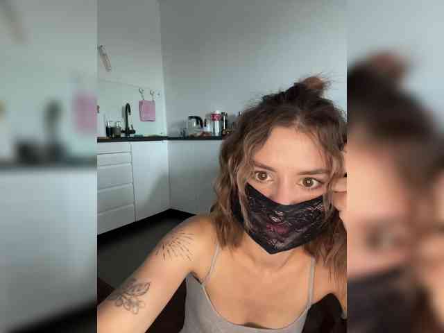 babegirl webcam