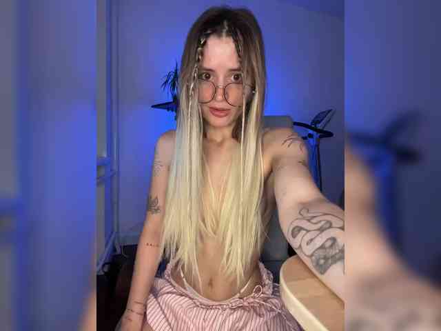 babegirl webcam