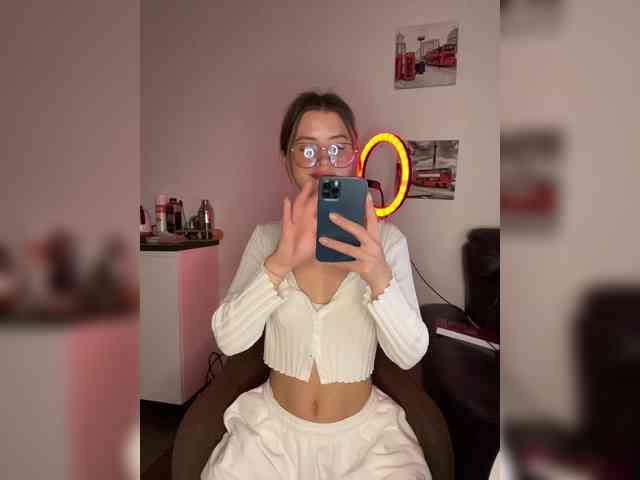 babegirl webcam