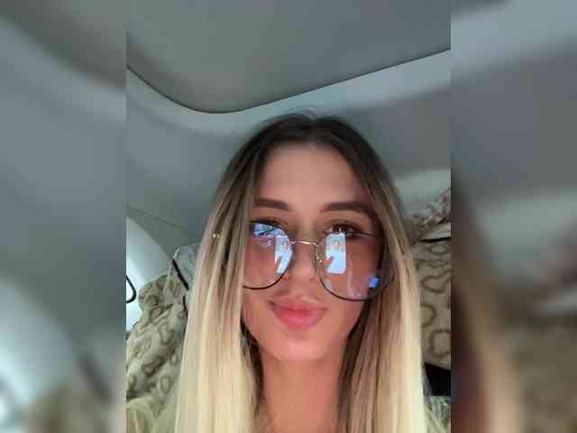 babegirl webcam