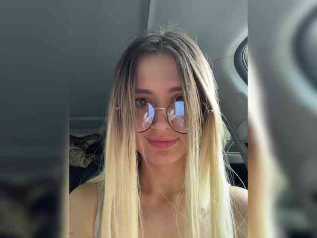 babegirl webcam