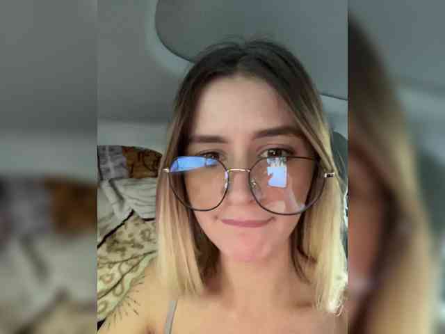 flirt chat room Babegirl