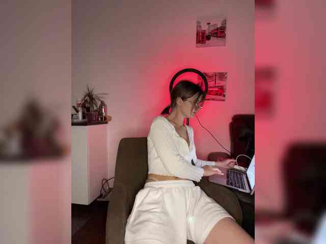 babegirl webcam