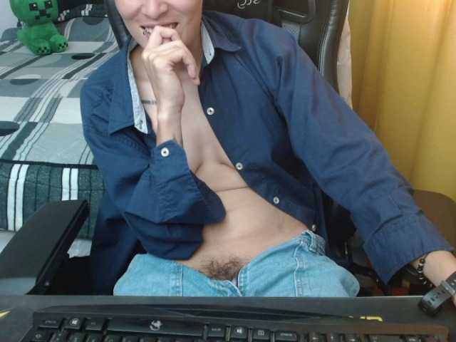 magicjadee's BongaCams show and profile