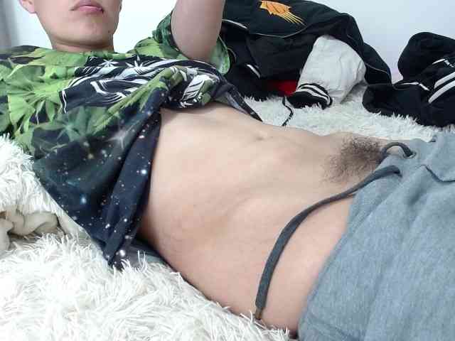 magicjadee Live Webcam on BongaCams