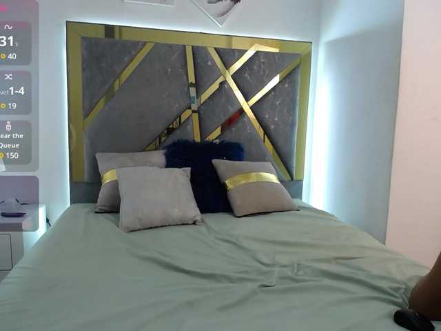 AlexandraAdamson webcam
