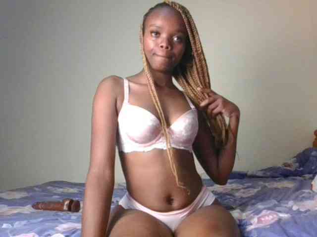 ScarletBluexo webcam