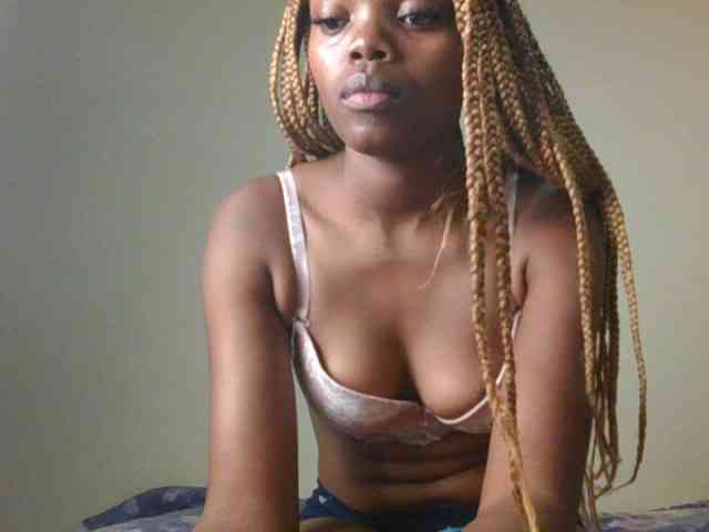 ScarletBluexo webcam