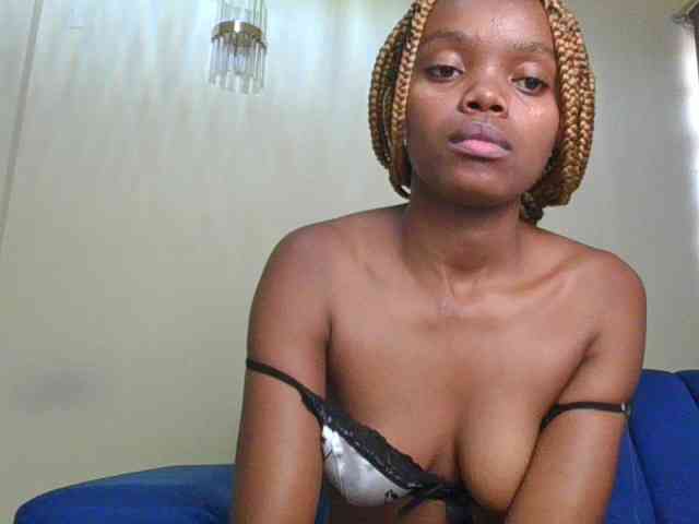 ScarletBluexo webcam