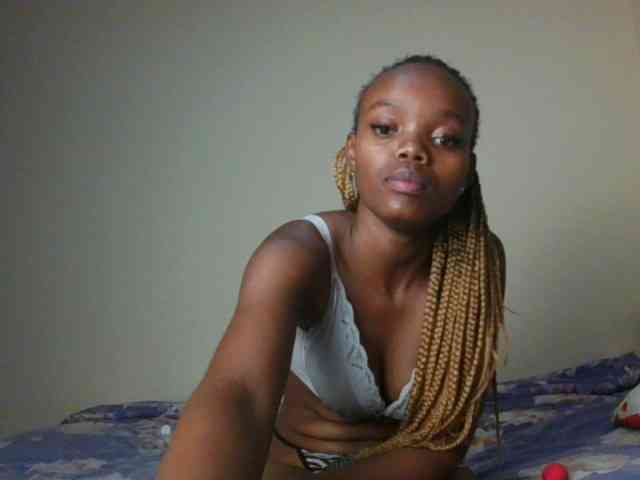ScarletBluexo webcam