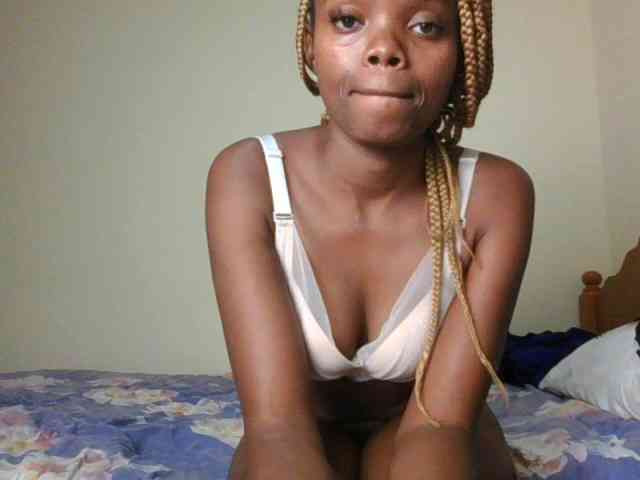 ScarletBluexo webcam