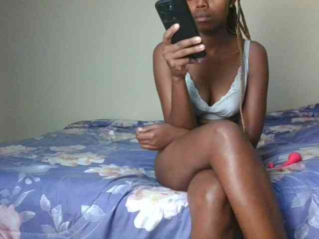 ScarletBluexo webcam