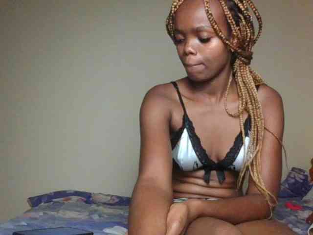ScarletBluexo webcam