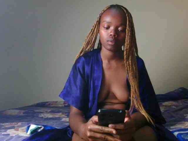 ScarletBluexo webcam