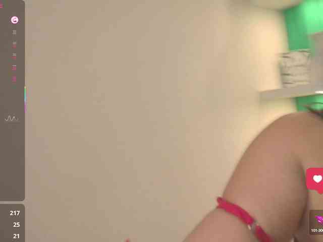 DixiieRae webcam