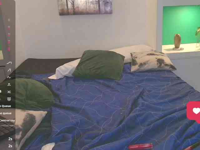DixiieRae webcam