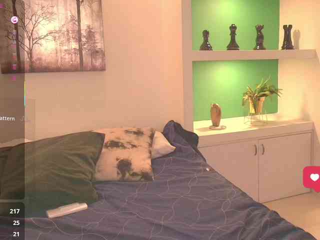 DixiieRae webcam