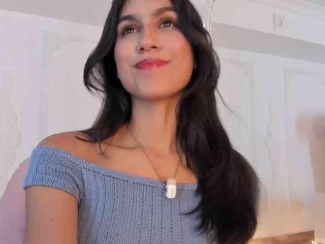 LucianaRoa webcam