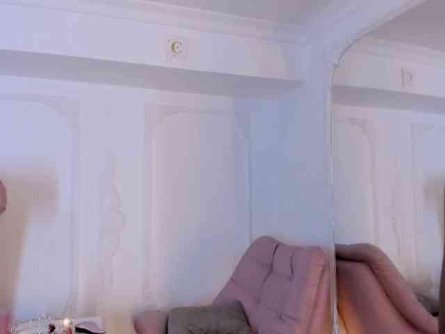 LucianaRoa webcam