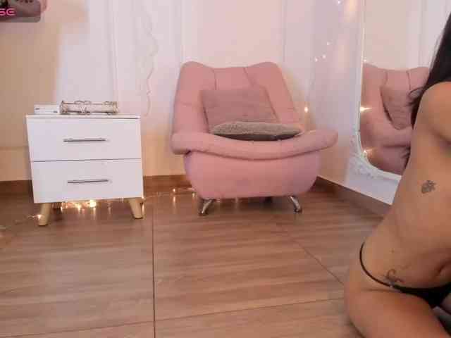 LucianaRoa webcam