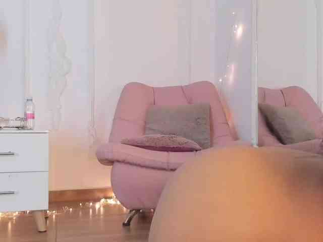 LucianaRoa webcam