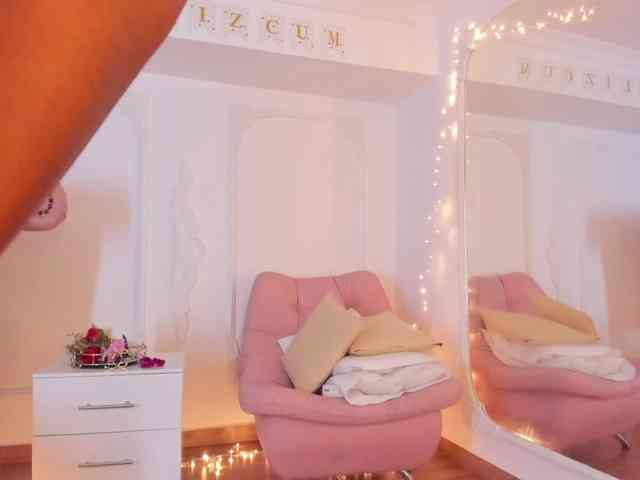 LucianaRoa webcam