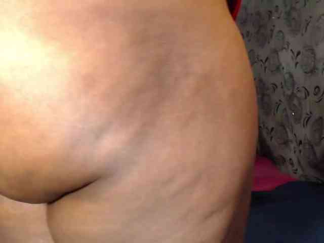 AmazingASSx webcam