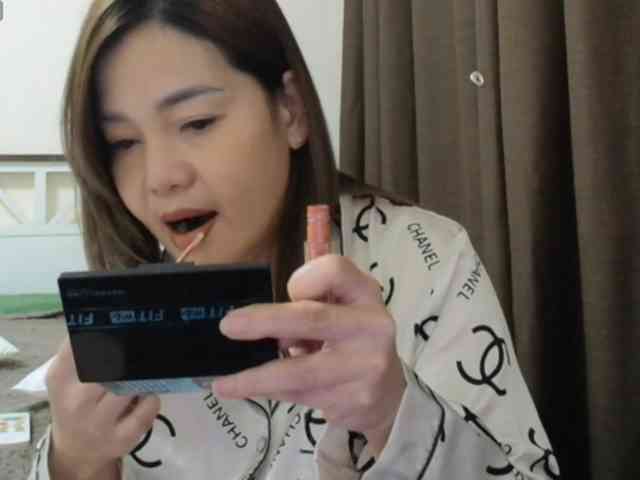 Savanna4009 webcam