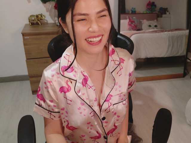 sexy-natty's BongaCams show and profile